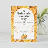 Een klein schatje is op komst uitnodiging (Staand voorkant)