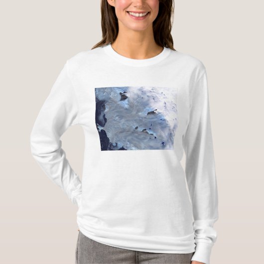 Een klein veld gletsjers omringt Baffin Bay T-shirt (Voorkant)
