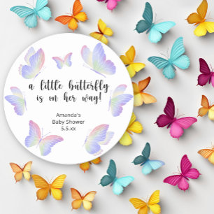 Een klein vlindertje is op komst Baby Shower Ronde Sticker