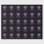 Een kleine Batty Funny Baby Bat Pun Dark BG Cadeaupapier (Vlak)