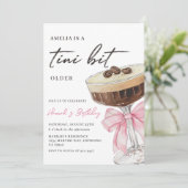 Een kleine beetje oudere Chic Espresso Martini ver Kaart (Staand voorkant)