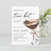 Een kleine beetje oudere Chic Espresso Martini ver Kaart (Staand voorkant)