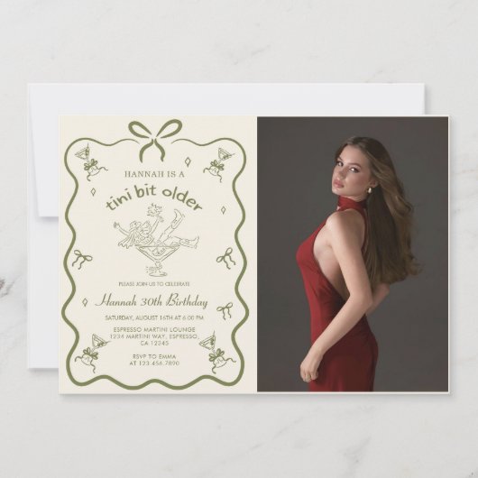 Een kleine beetje oudere Martini Bow verjaardagsfo Kaart (Voorkant)