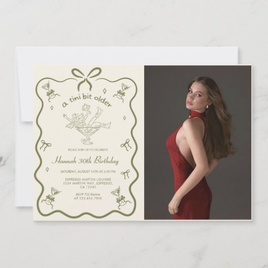 Een kleine beetje oudere Martini Bow verjaardagsfo Kaart (Voorkant)