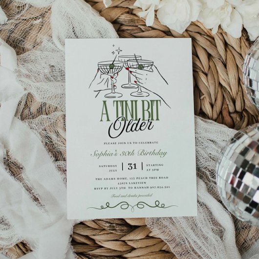 Een kleine beetje oudere Martini Olive Cocktail Ve Kaart