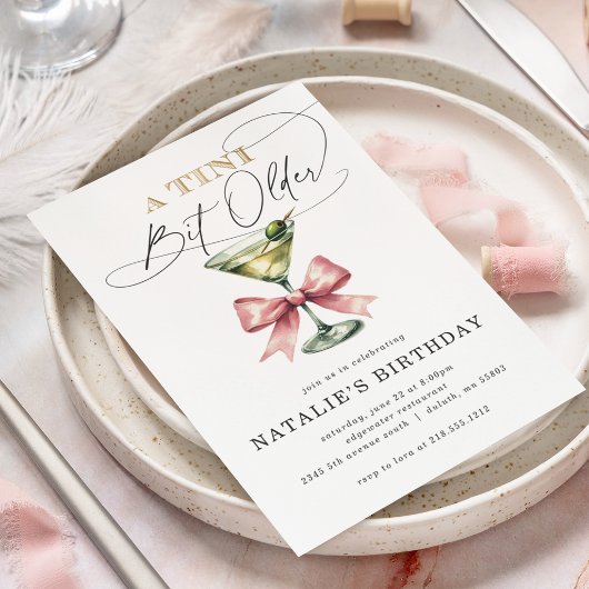 Een kleine beetje oudere Martini Roze strik verjaa Kaart