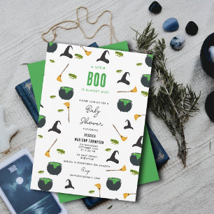 Een kleine boe heeft bijna een Halloween Baby show Kaart