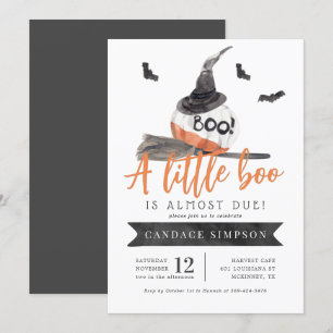 Een kleine boe heeft bijna een Halloween Baby show Kaart