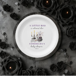 Een kleine boe heeft bijna een Halloween Baby show Papieren Bordje