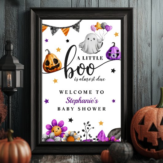 Een kleine boe heeft bijna een Halloween Baby show Poster