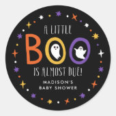 Een kleine boe is bijna verwant Baby shower Ronde Sticker (Voorkant)
