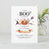 Een kleine boe op Way Halloween Baby shower Kaart (Staand voorkant)