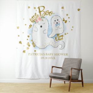 Een Kleine Boo Halloween Jongen Baby Borrel Achter Wandkleed