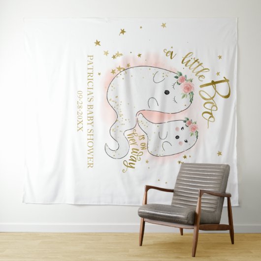 Een Kleine Boo Halloween Meisje Baby Shower Achter Wandkleed (In Situ (horizontaal))