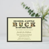 Een kleine buck is onderweg. Camo Invite Kaart (Staand voorkant)