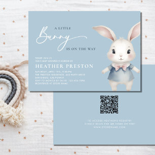 Een kleine Bunny Boy Dusty Blue QR Baby shower Kaart