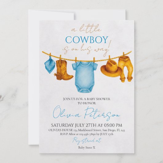 Een kleine cowboy is onderweg uitnodiging blauw (Voorkant)