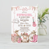 Een kleine cowgirl is onderweg naar Baby shower Kaart (Staand voorkant)