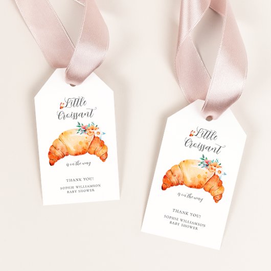 Een kleine croissant is onderweg naar het Baby sho Cadeaulabel
