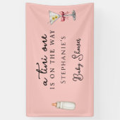Een kleine een de manier roze Martini Baby shower Spandoek (Verticaal)