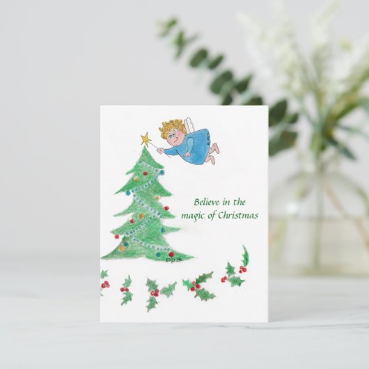 Een kleine engel brengt de kerst-Magie Feestdagenkaart (Staand voorkant)
