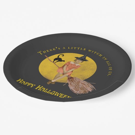 Een kleine heks in ons allemaal Halloween Papieren Bordje (Gekanteld)