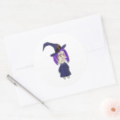 Een kleine heks ronde sticker (Envelop)