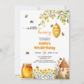 Een kleine honing 4e verjaardag uitnodiging (Voorkant)