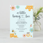 Een kleine honingbijen is onderweg naar het Baby s Kaart (Staand voorkant)