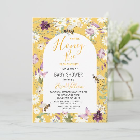 Een kleine honingbijen is onderweg naar het Baby s Kaart (Staand voorkant)