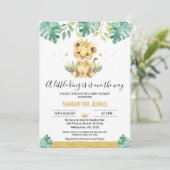 Een kleine King Lion Crown Baby shower uitnodiging (Staand voorkant)