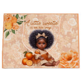 Een kleine lieverd is op haar weg Etnische Baby Me Groot Cadeauzakje (Voorkant)