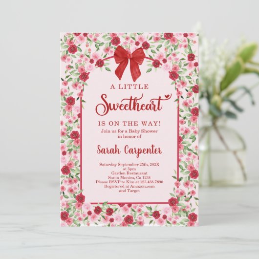 Een kleine lieverd Red Bow Baby shower Girl Kaart (Staand voorkant)