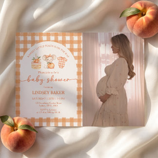 Een Kleine Perzik Baby Shower Uitnodiging Foto