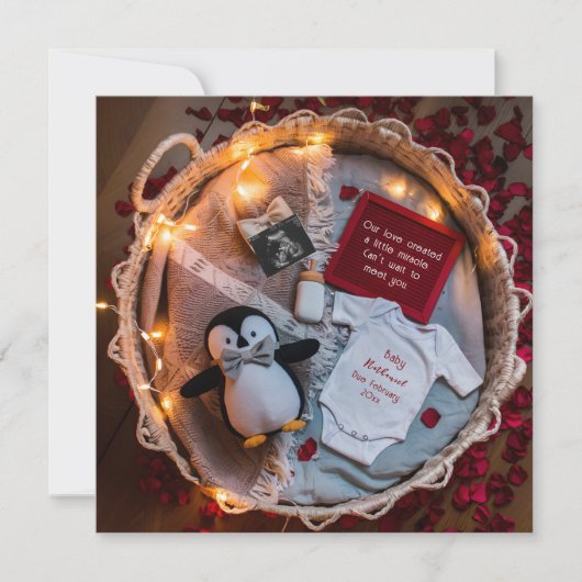 Een kleine pinguïn houdt van zwangerschapsaankondi feestdagenkaart (Voorkant)