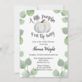 Een kleine pompoen is onderweg, herfst baby shower kaart (Voorkant)