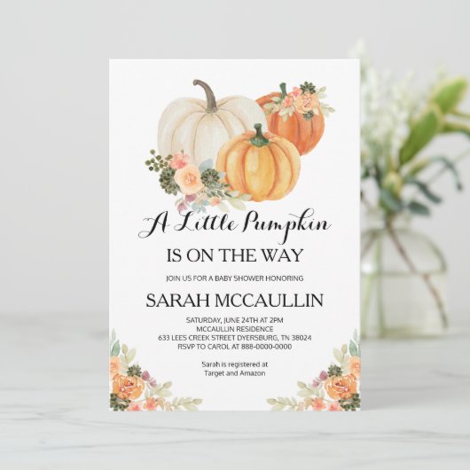Een kleine pompoen is onderweg naar Baby shower In Kaart (Staand voorkant)