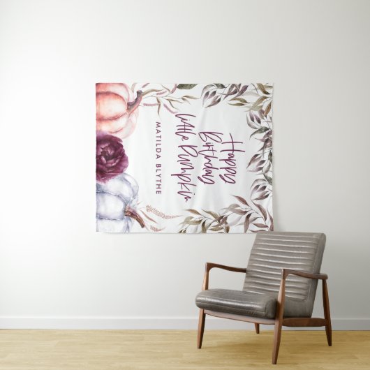 Een kleine pompoen paarse herfst wandkleed