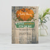 Een kleine pompoen Rustic Baby shower uitnodiging (Staand voorkant)