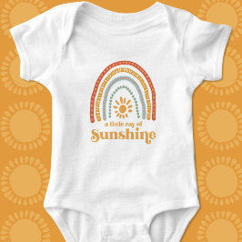 Een kleine Ray van Sunshine Rainbow Baby Bodysuit