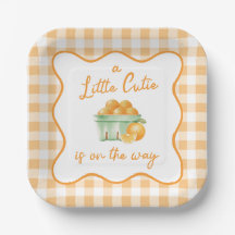 Een kleine schattige oranje baby shower