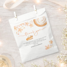 Een kleine schattige taart bakt | Baby Shower