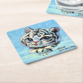 Een kleine schattige tijgerkat, geef me alsjeblief kartonnen onderzetters (Schuin)