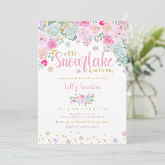 Een kleine Snowflake Baby Girl Shower-uitnodiging Kaart (Staand voorkant)