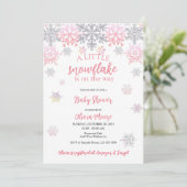 Een kleine Snowflake baby shower uitnodiging (Staand voorkant)