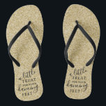 Een kleine stap voor je dansingskans - Glitter Gou Teenslippers<br><div class="desc">Viel in stijl met deze trendy bruiloft teenslippers. Dit ontwerp is gemakkelijk te personaliseren met uw eigen formulering en uw gasten zullen enthousiast zijn wanneer zij deze geweldige partijvoordelen ontvangen.</div>