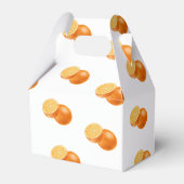 Een kleine stropdas is onderweg naar Oranje Baby s Bedankdoosjes (Achterkant)