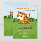 Een kleine tijger is onderweg | Baby Shower Kaart (Voorkant / Achterkant)