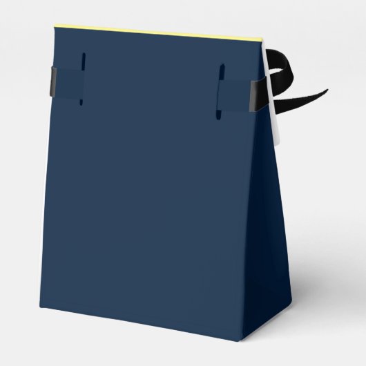 Een kleine Treat. Kat op broomstick Bedankdoosjes (Achterkant)