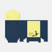 Een kleine Treat. Kat op broomstick Bedankdoosjes (Uitgevouwen)